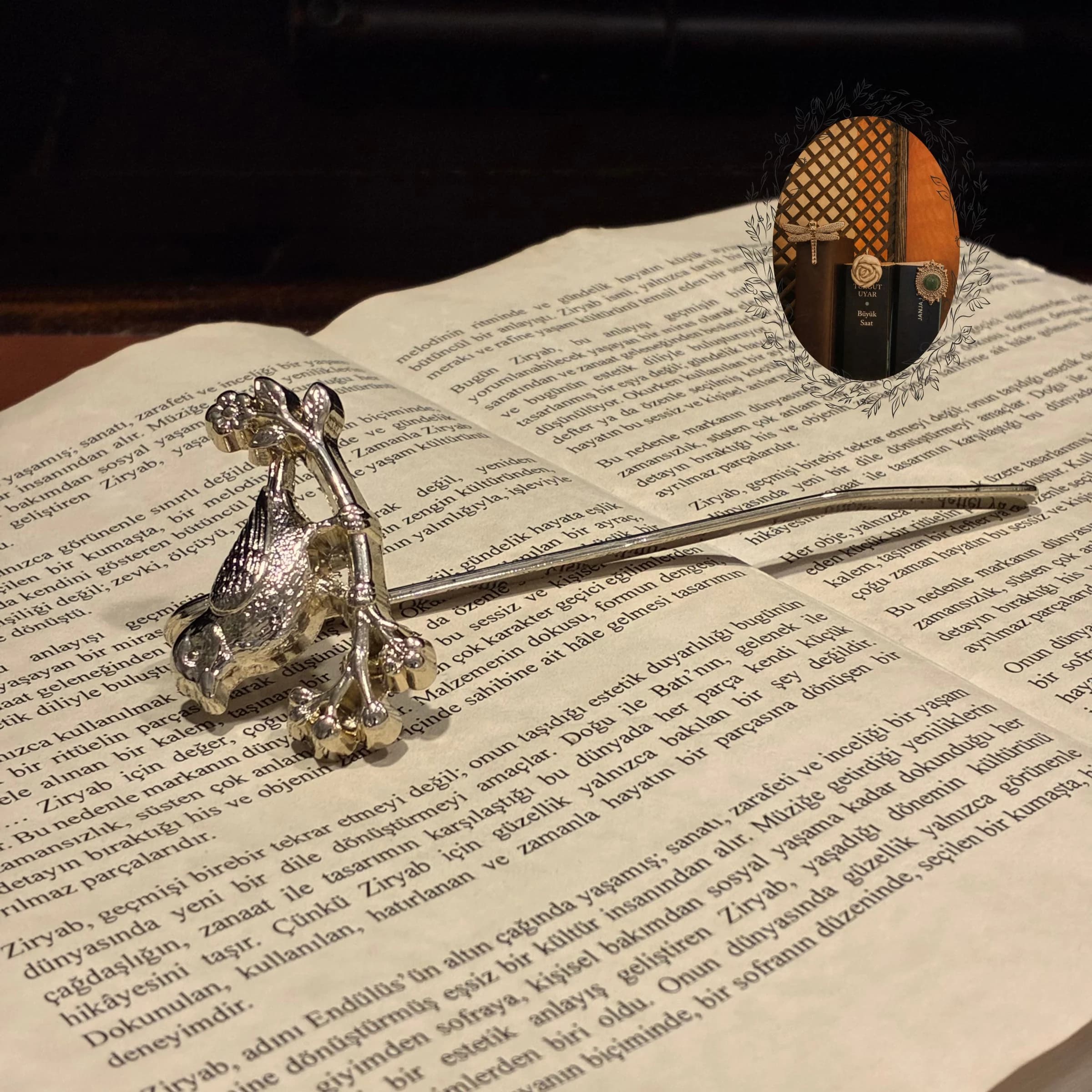 Metalen boekenlegger